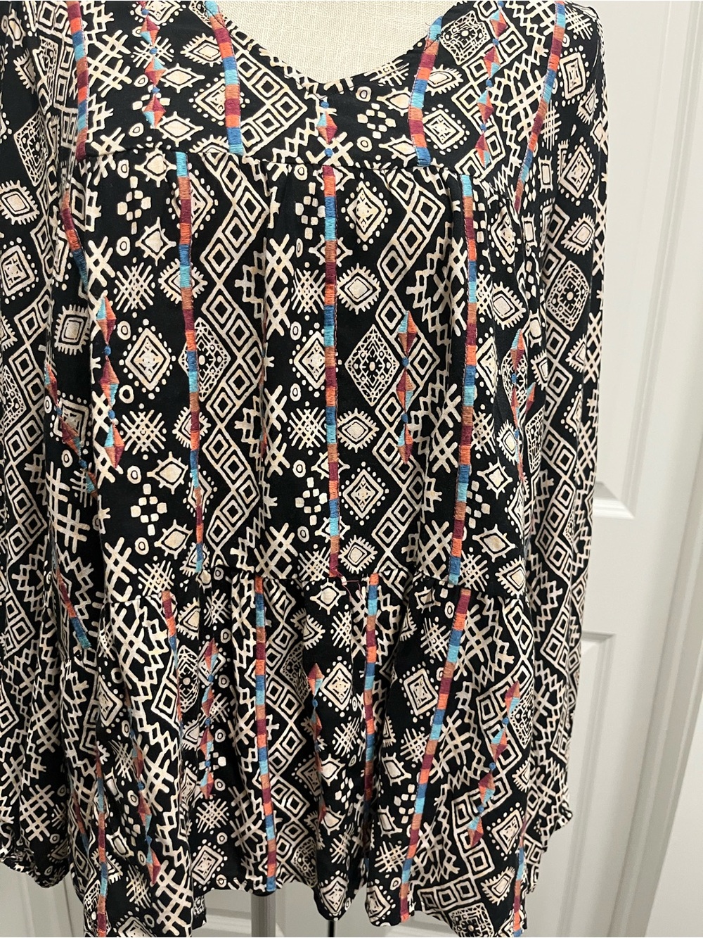 Savanna Jane Small Black Popover Geometric Peasant Blouse Top Colorful Casual - Picture 3 of 13
